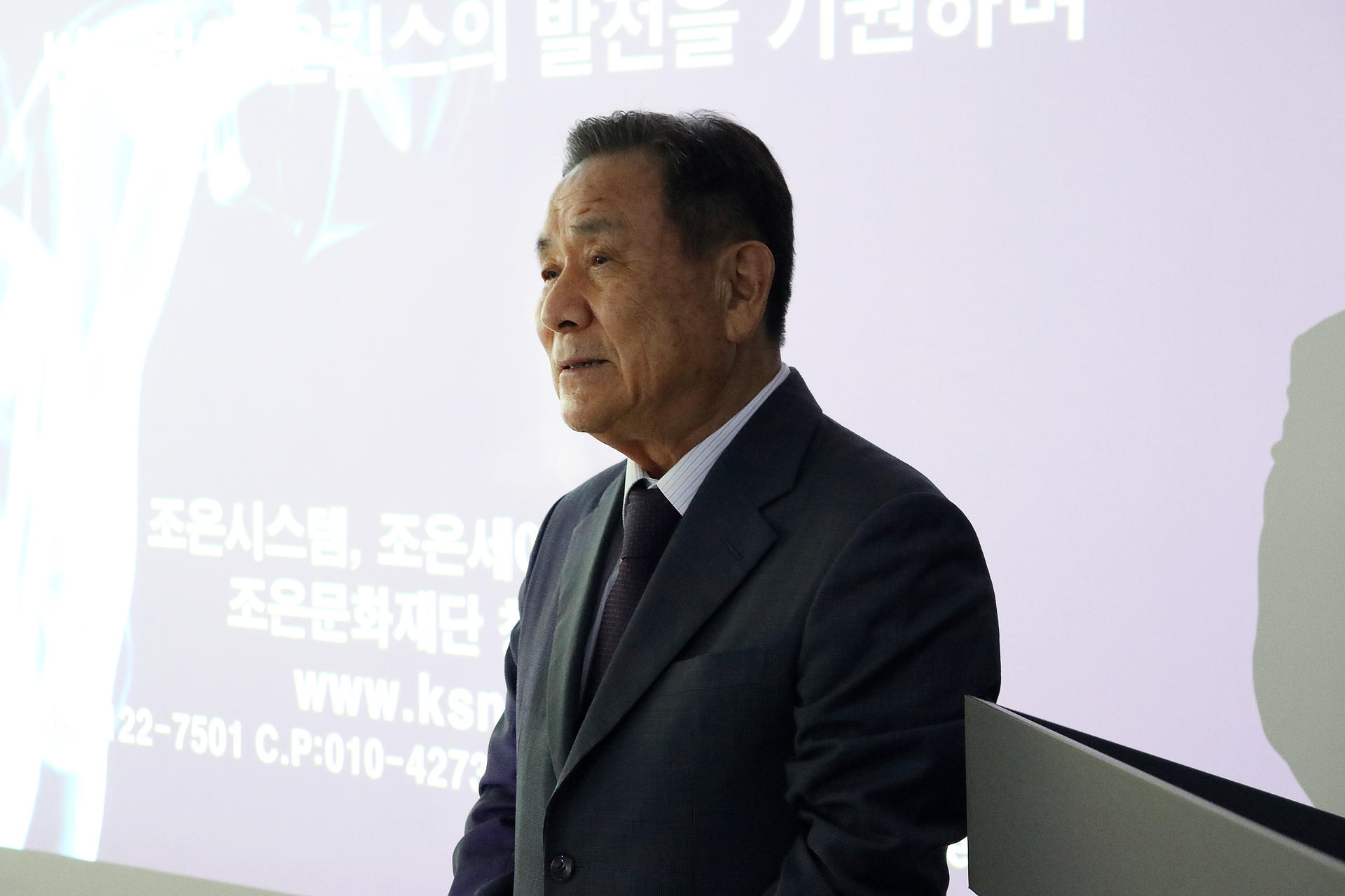204493fa6b161.jpg